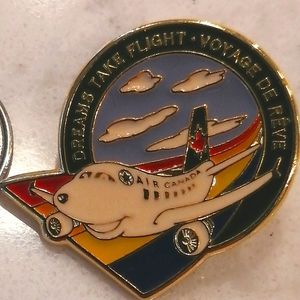 Air Canada rare Dreams Take Flight Pin
